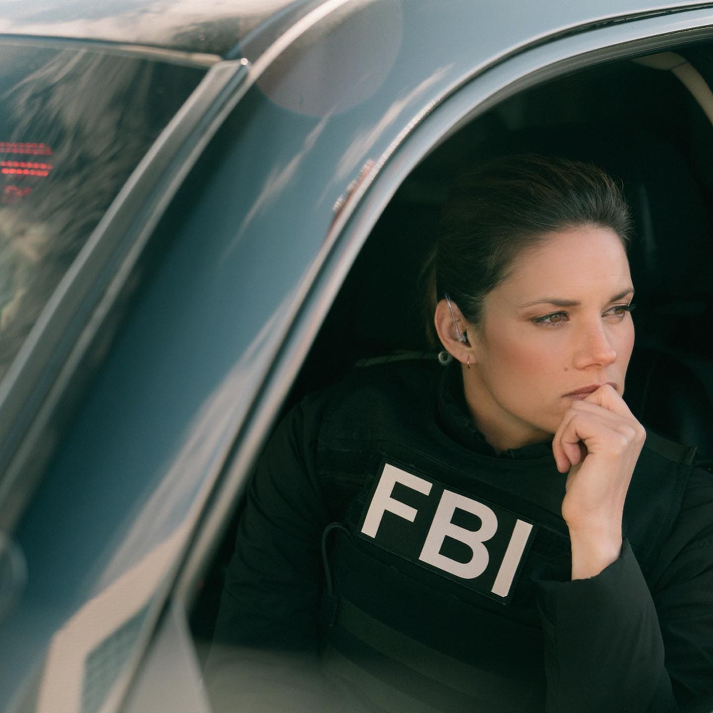 Missy Peregrym - Behind the Scenes
