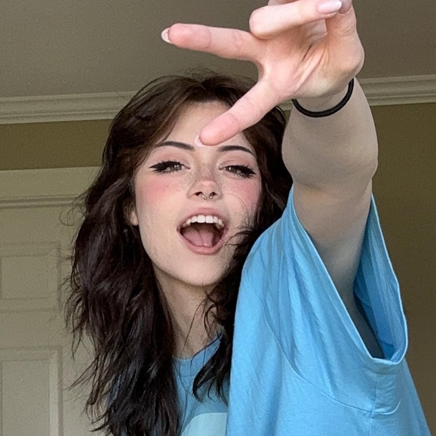 Hannah Owo fun photo - gaming and entertainment